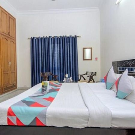 Fabexpress Ashray Hotel Noida Kültér fotó