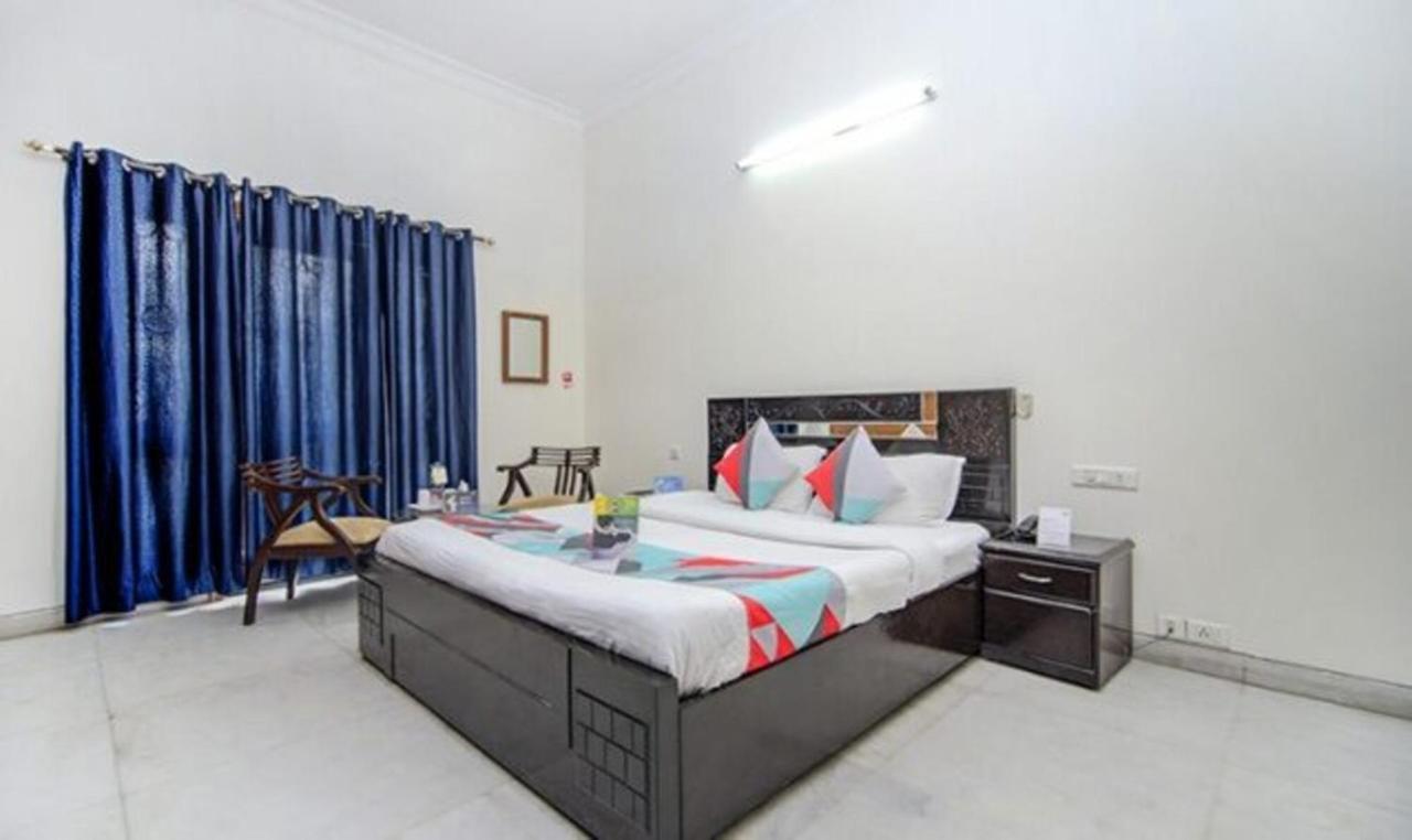 Fabexpress Ashray Hotel Noida Kültér fotó